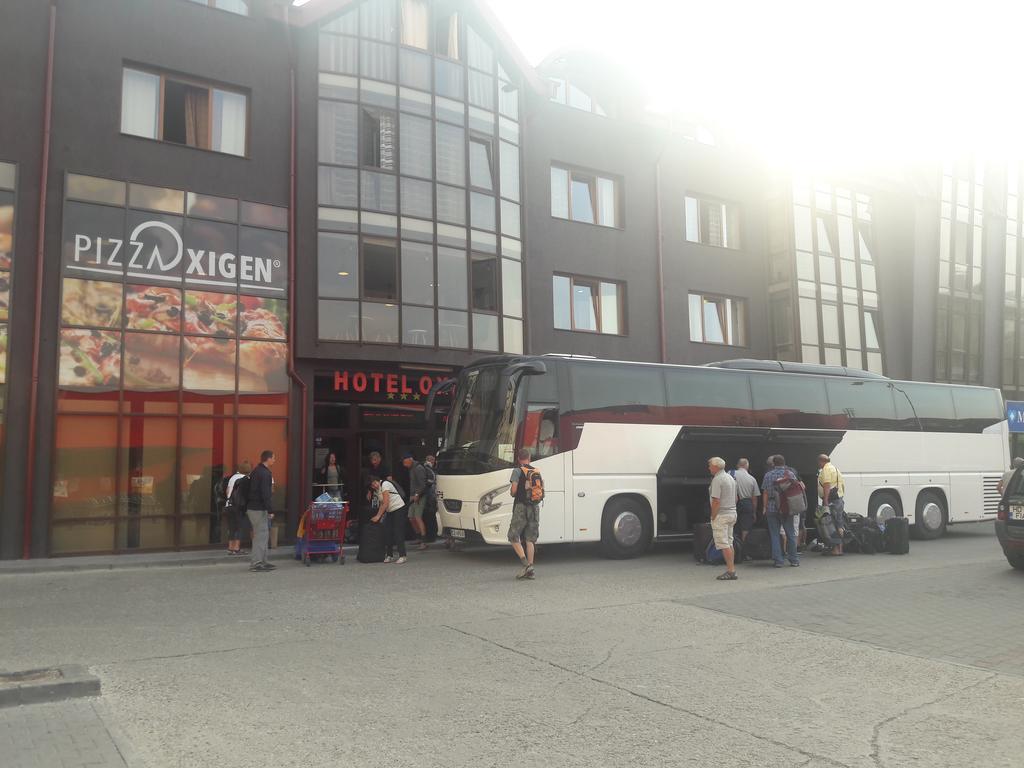 Hotel Oxigen Petroşani Buitenkant foto